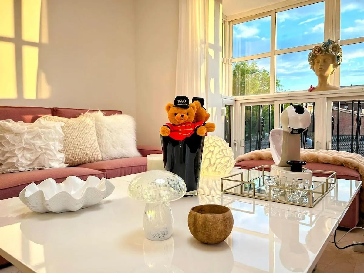 Apartamento Cisneros Royal La Zubia  España